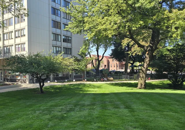 Photo 2 of Condo for sale at 4800 S Lake Park Ave #206, Chicago, IL 60615 | MLS# 12752829 | Listing updated on 2026-09-16