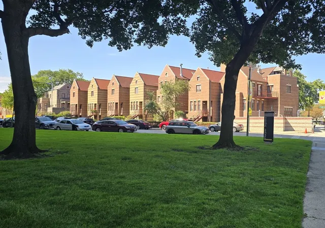 Photo 3 of Condo for sale at 4800 S Lake Park Ave #206, Chicago, IL 60615 | MLS# 12752829 | Listing updated on 2026-09-16