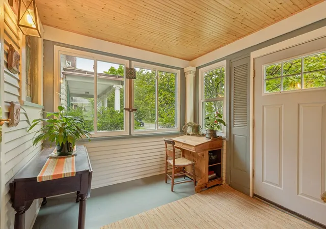 Photo 3 of Single family home for sale at 815 S Harvey Ave, Oak Park, IL 60304 | MLS# 12752830 | Listing updated on 2026-09-14