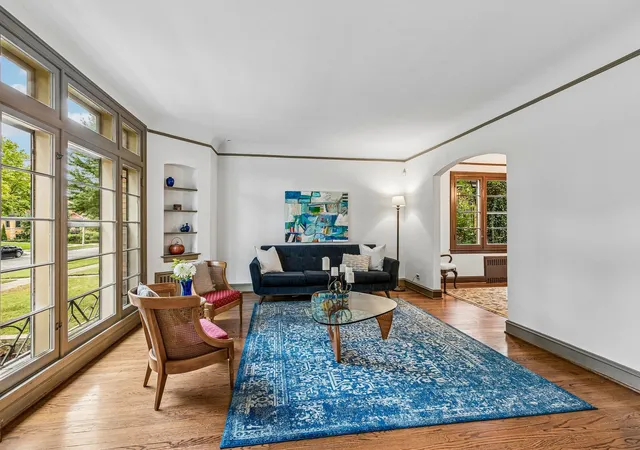 Photo 3 of Single family home for sale at 1225 N Grove Ave, Oak Park, IL 60302 | MLS# 12752834 | Listing updated on 2026-09-30