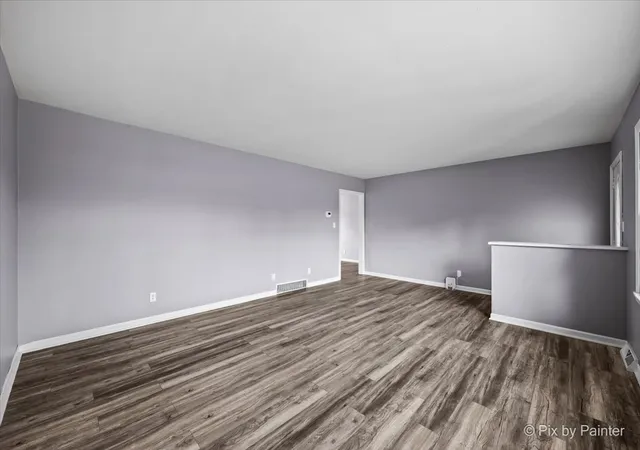 Photo 3 of Single family home for sale at 98 E North Ave, Cortland, IL 60112 | MLS# 12752858 | Listing updated on 2026-09-16
