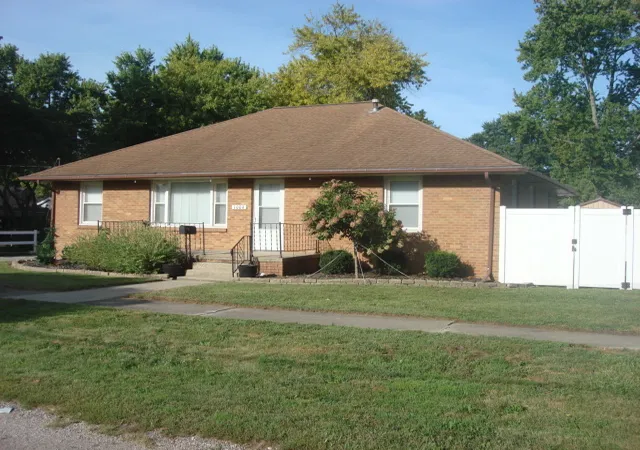 Photo 4 of Single family home for sale at 1004 Holcomb St, Streator, IL 61364 | MLS# 12752859 | Listing updated on 2026-09-14