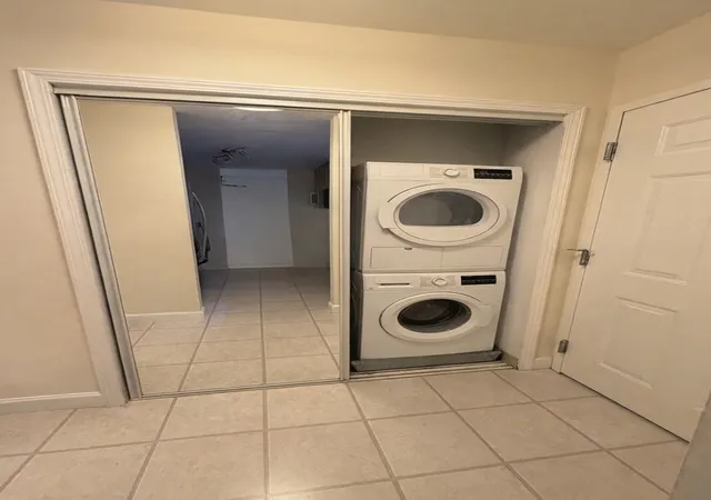Listing Photo 4 - Condo for sale in building located at 500 N Wilke Rd, Palatine, IL 60074 - Unit #206