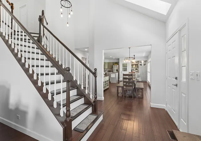 Photo 4 of Townhouse for sale at 14425 Lake Ridge Rd, Orland Park, IL 60462 | MLS# 12752902 | Listing updated on 2026-09-13