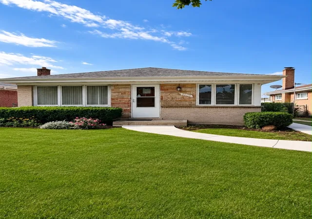 Photo 2 of Single family home for sale at (Undisclosed), Skokie, IL 60076 | MLS# 12752906 | Listing updated on 2026-09-13