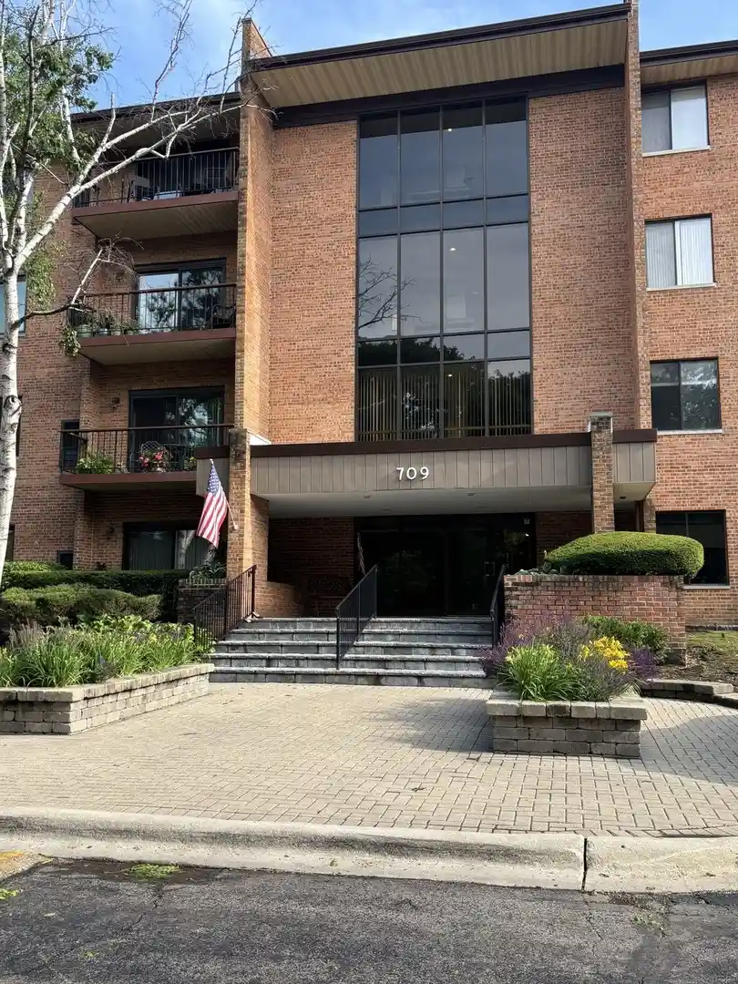 Listing Photo 1 - Condo for sale in 709 79Th St located at 709 79Th St, Darien, IL 60561 - Unit #408