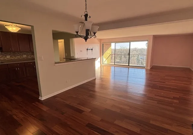 Listing Photo 3 - Condo for sale in building located at 709 79Th St, Darien, IL 60561 - Unit #408