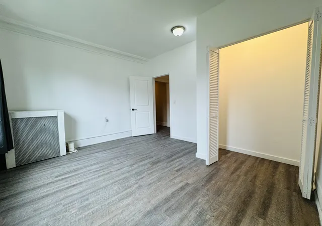 Photo 4 of Condo for sale at 5117 S University Ave #2B, Chicago, IL 60615 | MLS# 12752915 | Listing updated on 2026-09-13