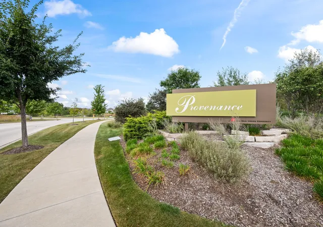 Photo 2 of Townhouse for sale at 3723 Provenance Way, Northbrook, IL 60062 | MLS# 12752916 | Listing updated on 2026-09-26