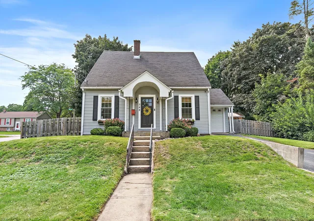 Photo 1 of Single family home for sale at 548 S Ann St, Marengo, IL 60152 | MLS# 12752930 | Listing updated on 2026-09-12