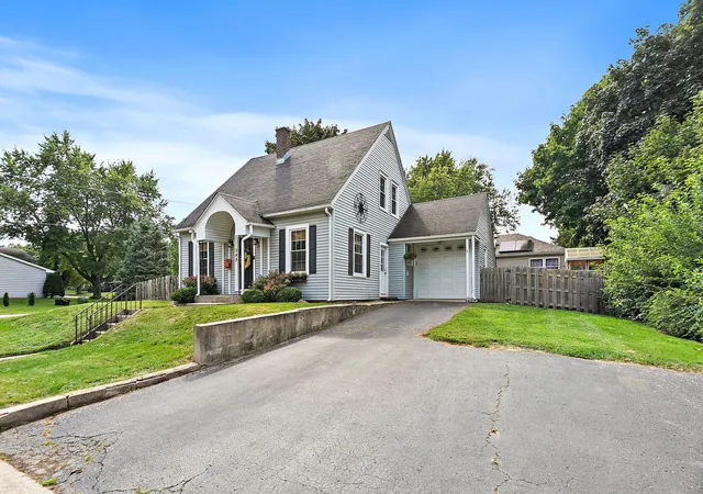Photo 3 of Single family home for sale at 548 S Ann St, Marengo, IL 60152 | MLS# 12752930 | Listing updated on 2026-09-12