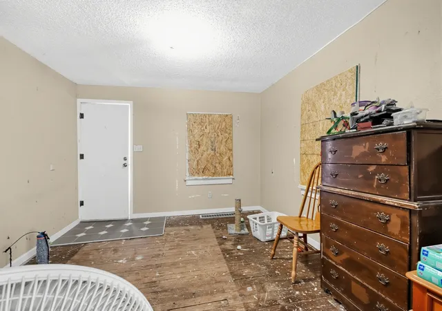 Photo 2 of Single family home for sale at 306 S Maple St, Brighton, IL 62012 | MLS# 12752941 | Listing updated on 2026-09-13