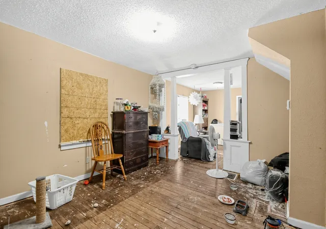 Photo 4 of Single family home for sale at 306 S Maple St, Brighton, IL 62012 | MLS# 12752941 | Listing updated on 2026-09-13