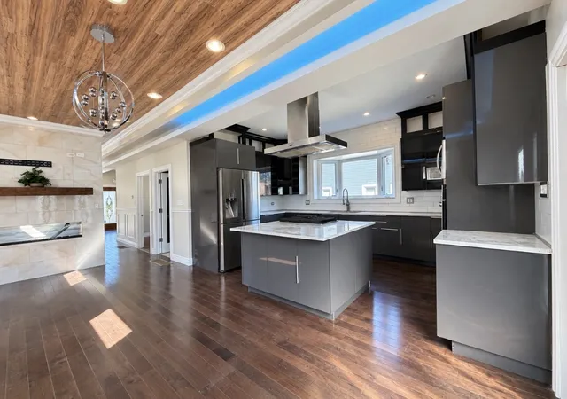 Photo 2 of Single family home for sale at 9601 S Winston Ave, Chicago, IL 60643 | MLS# 12752954 | Listing updated on 2026-09-13