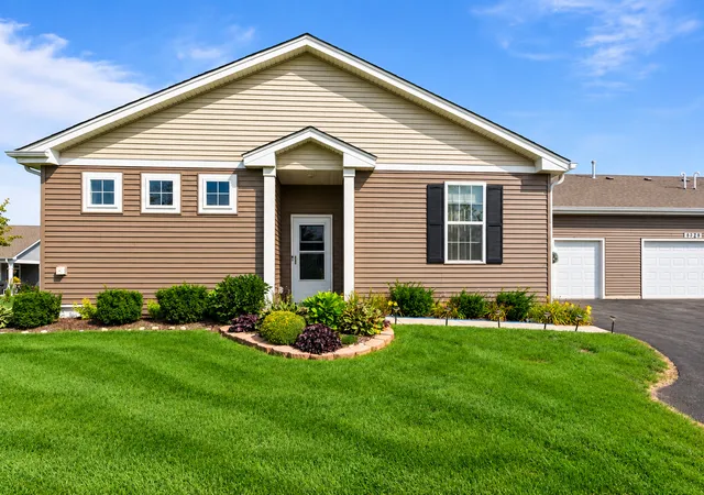 Photo 1 of Townhouse for sale at 6328 Maple Glen Dr, Wonder Lake, IL 60097 | MLS# 12752965 | Listing updated on 2026-09-13