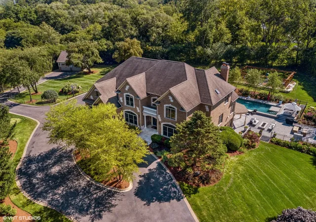 Photo 1 of Mansion for sale at 675 Old Barrington Rd, North Barrington, IL 60010 | MLS# 12752980 | Listing updated on 2026-09-13