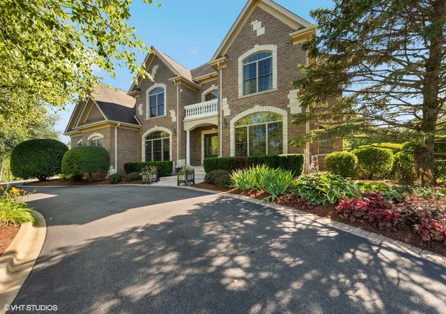 Photo 4 of Single family home for sale at 675 Old Barrington Rd, North Barrington, IL 60010 | MLS# 12752980 | Listing updated on 2026-09-13