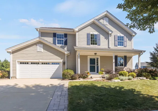 Single family home for sale at 422 W Amberside Dr, Elgin, IL 60124 | MLS# 12753016