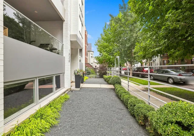 Listing Photo 4 - Condo for sale in building located at 1938 N Francisco Ave, Chicago, IL 60647 - Unit #1S