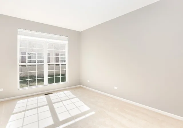 Photo 4 of Single family home for sale at 1612 Woodland Ln, Bolingbrook, IL 60490 | MLS# 12753066 | Listing updated on 2026-09-16