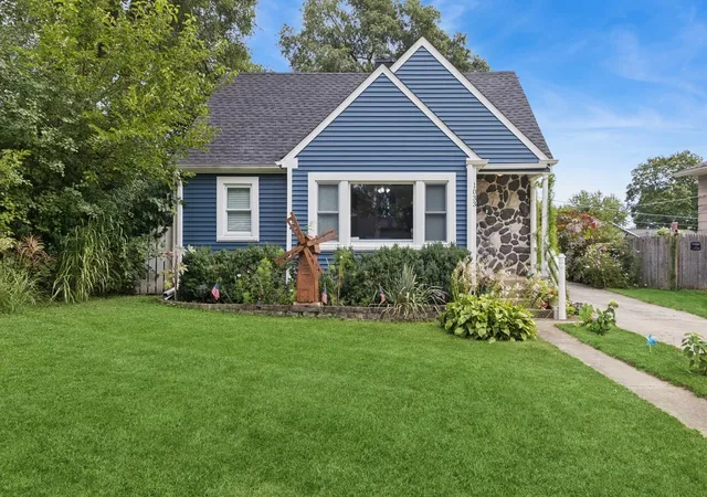 Photo 1 of Single family home for sale at 1033 Crescent Ct, Round Lake Beach, IL 60073 | MLS# 12753077 | Listing updated on 2026-09-16