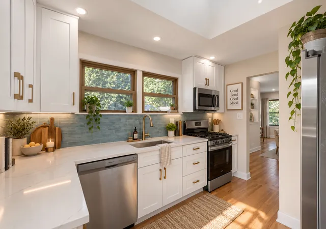 Photo 3 of Single family home for sale at 1505 W Euclid Ave, Arlington Heights, IL 60005 | MLS# 12753089 | Listing updated on 2026-09-24