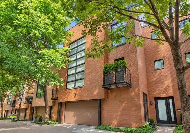 Photo 1 of Townhouse for sale at 1767 N Hoyne Ave #K, Chicago, IL 60647 | MLS# 12753122 | Listing updated on 2026-09-15