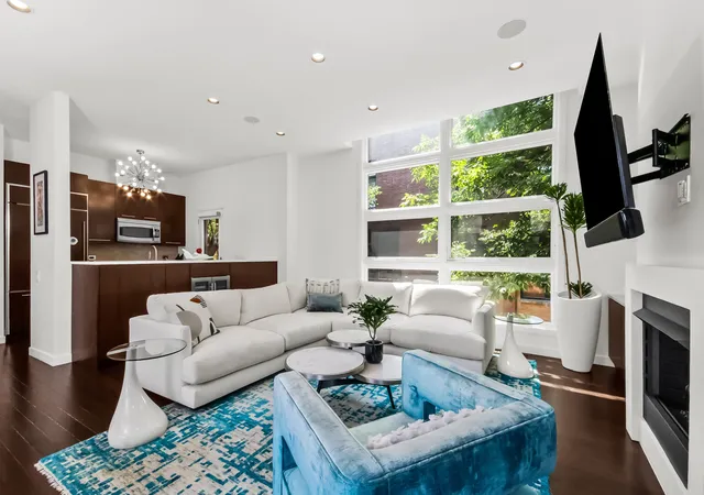 Photo 3 of Townhouse for sale at 1767 N Hoyne Ave #K, Chicago, IL 60647 | MLS# 12753122 | Listing updated on 2026-09-15