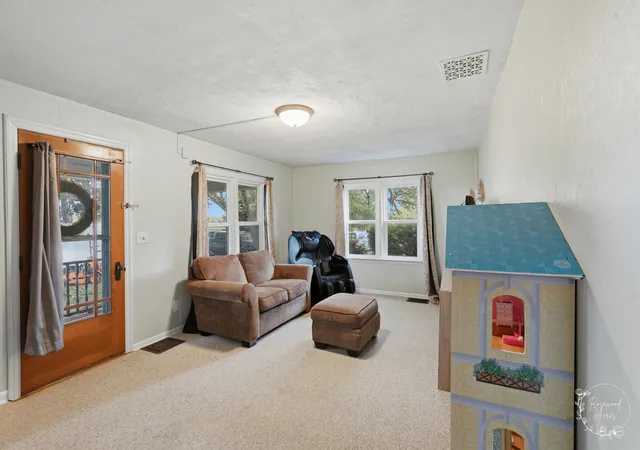 Photo 3 of Single family home for sale at 10740 N 6000w Rd, Manteno, IL 60950 | MLS# 12753128 | Listing updated on 2026-10-26