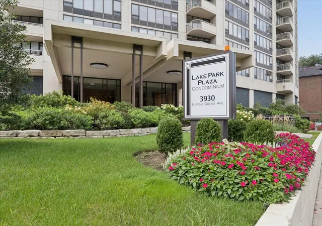 Sale Pending at 3930 N Pine Grv Ave #2612, Chicago, IL 60613 | MLS# 12753130 | Listing updated on 2026-10-07
