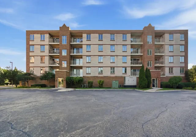 Photo 2 of Condo for sale at (Undisclosed), Elmhurst, IL 60126 | MLS# 12753138 | Listing updated on 2026-09-15