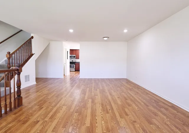 Photo 3 of Townhouse for sale at 14604 Thomas Jefferson Dr, Plainfield, IL 60544 | MLS# 12753140 | Listing updated on 2026-09-17