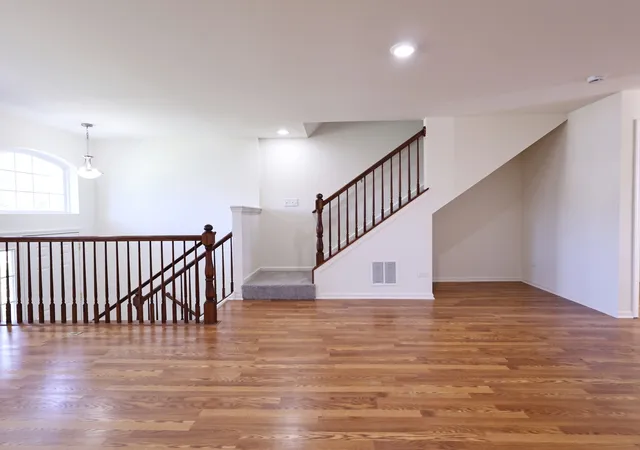 Photo 4 of Townhouse for sale at 14604 Thomas Jefferson Dr, Plainfield, IL 60544 | MLS# 12753140 | Listing updated on 2026-09-17