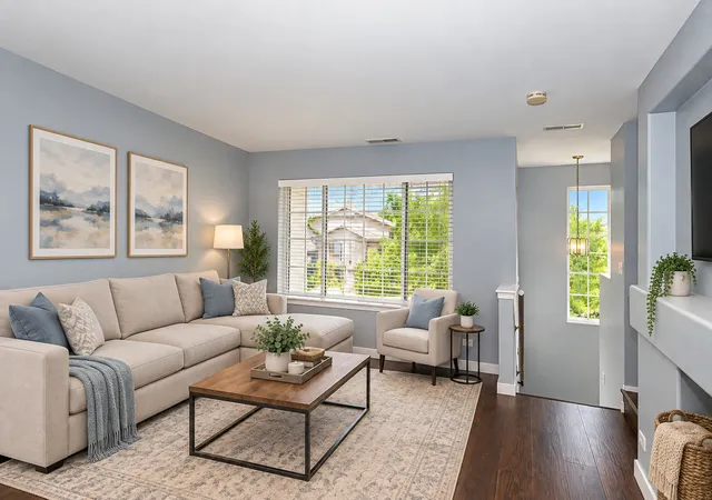 Photo 3 of Townhouse for sale at 6262 Nugget Cir, Hanover Park, IL 60133 | MLS# 12753142 | Listing updated on 2026-09-17