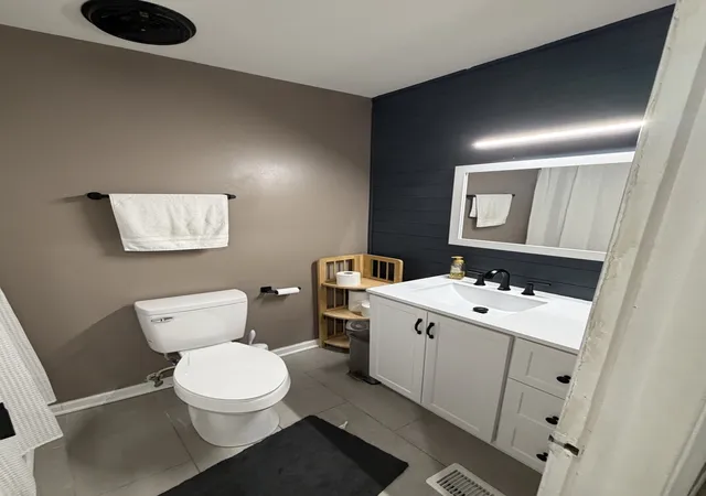 Photo 3 of Condo for sale at 1186 E Azalea Ln #20C, Palatine, IL 60074 | MLS# 12753146 | Listing updated on 2026-10-06
