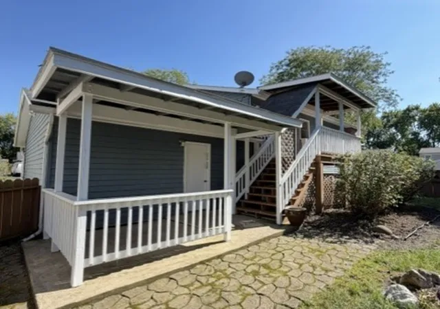 Photo 3 of Single family home for sale at 1625 Sycamore Ln, Aurora, IL 60504 | MLS# 12753151 | Listing updated on 2026-09-23