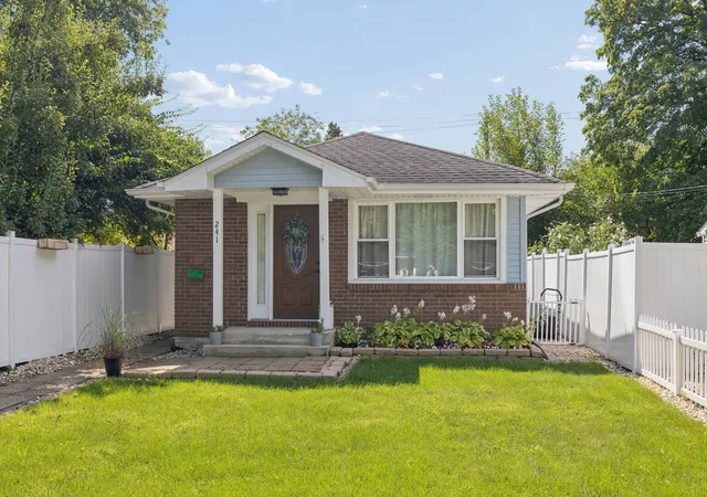 Photo 3 of Single family home for sale at 241 W Quincy St, Westmont, IL 60559 | MLS# 12753171 | Listing updated on 2026-09-16