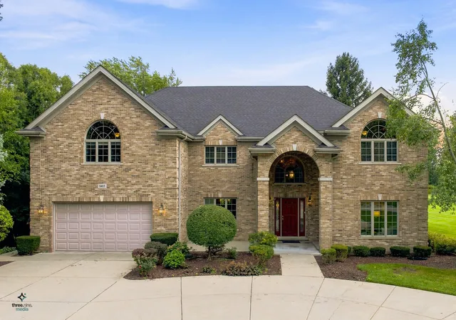 Photo 3 of Single family home for sale at 1403 W Wigwam Trl, Mount Prospect, IL 60056 | MLS# 12753174 | Listing updated on 2026-09-25