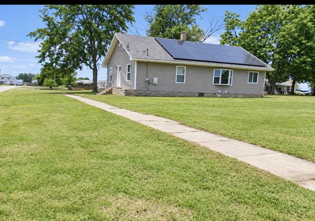 Photo 2 of Single family home for sale at 603 Union Ave, Dowell, IL 62927 | MLS# 12753181 | Listing updated on 2026-09-17