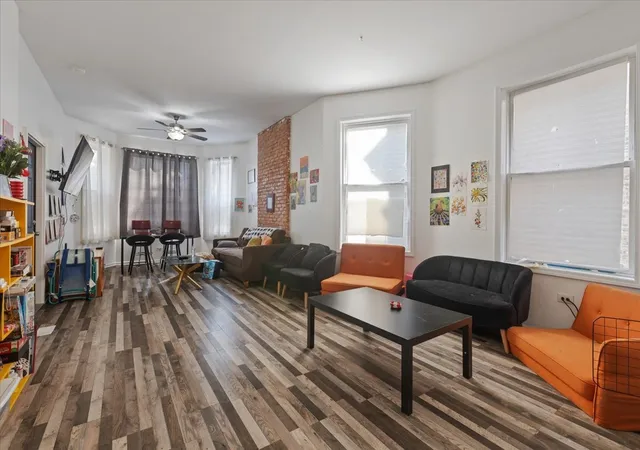 Listing Photo 5 - Condo for sale in building located at 1944 S Springfield Ave, Chicago, IL 60623