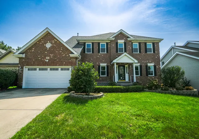 Single family home for sale at 17 Chapel Hl Ct, Westmont, IL 60559 | MLS# 12753219