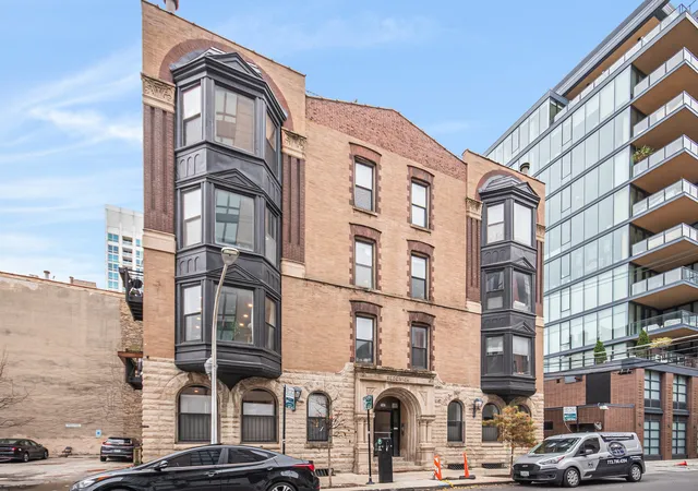 Photo 2 of Condo for sale at 747 N Sedgwick St #4RS, Chicago, IL 60654 | MLS# 12753236 | Listing updated on 2026-09-14
