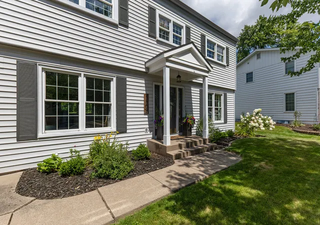 Photo 2 of Single family home for sale at 3507 56th Street Ct, Moline, IL 61265 | MLS# 12753241 | Listing updated on 2026-09-24