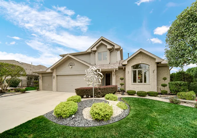 Photo 2 of Single family home for sale at 8544 Meadows Edge Trl, Tinley Park, IL 60487 | MLS# 12753246 | Listing updated on 2026-09-17