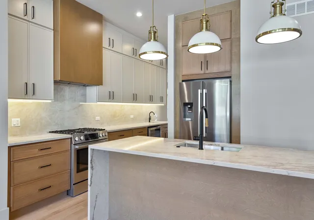 Photo 4 of Single family home for sale at 3754 W Sunnyside Ave, Chicago, IL 60625 | MLS# 12753249 | Listing updated on 2026-09-21
