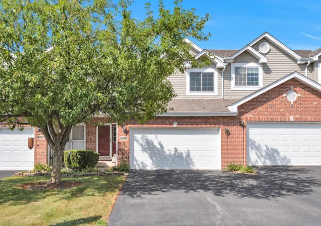 Photo 1 of Townhouse for sale at 16006 Golfview Dr, Lockport, IL 60441 | MLS# 12753251 | Listing updated on 2026-09-12