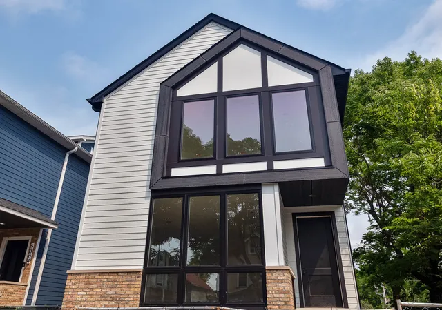 Single family home for sale at 5000 W Argyle St, Chicago, IL 60630 | MLS# 12753269