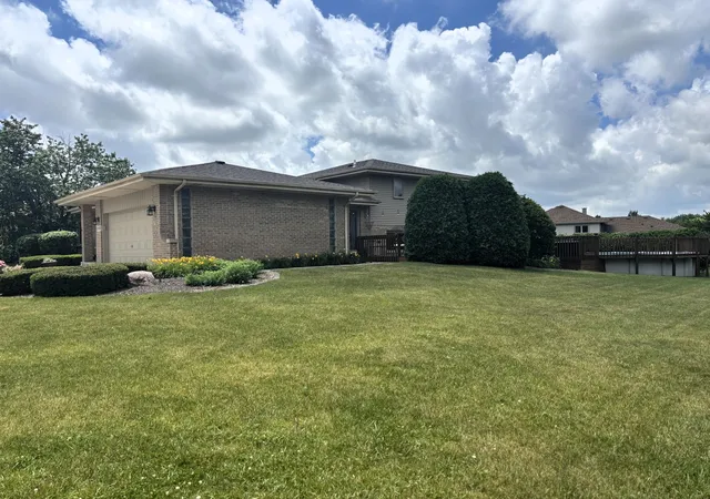 Photo 3 of Single family home for sale at 17002 Ozark Ave, Tinley Park, IL 60477 | MLS# 12753294 | Listing updated on 2026-09-14