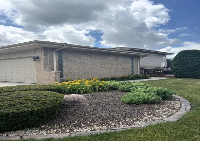 Photo 3 of Single family home for sale at 17002 Ozark Ave, Tinley Park, IL 60477 | MLS# 12753294 | Listing updated on 2026-09-14