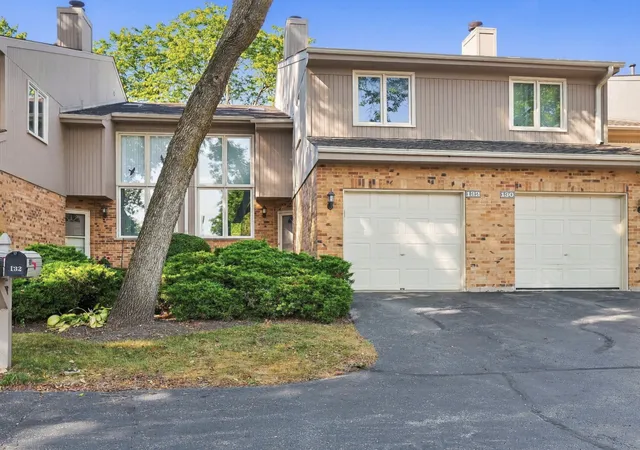 Photo 1 of Townhouse for sale at 22w132 Butterfield Rd, Glen Ellyn, IL 60137 | MLS# 12753309 | Listing updated on 2026-09-22